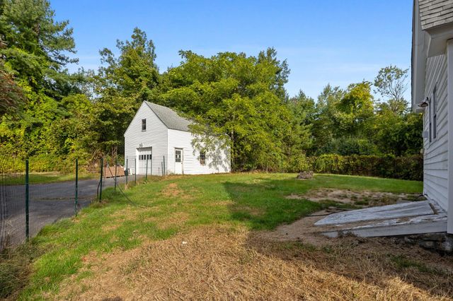 10 Salem St, Methuen, MA 01844