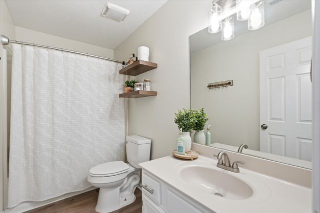 135 Mallow Dr, Christiana, TN 37037