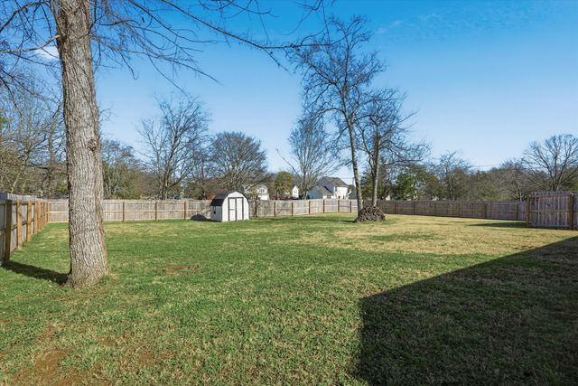 135 Mallow Dr, Christiana, TN 37037