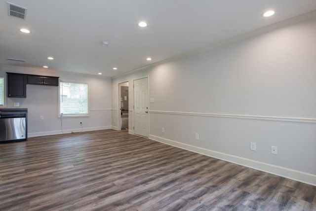 455 Bolton Road NW, Atlanta, GA 30331