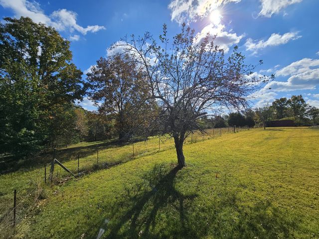 2305 Highway 46, Indian Mound, TN 37079
