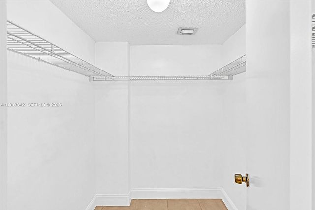 9410 Tangerine Place 105, Davie, FL 33324