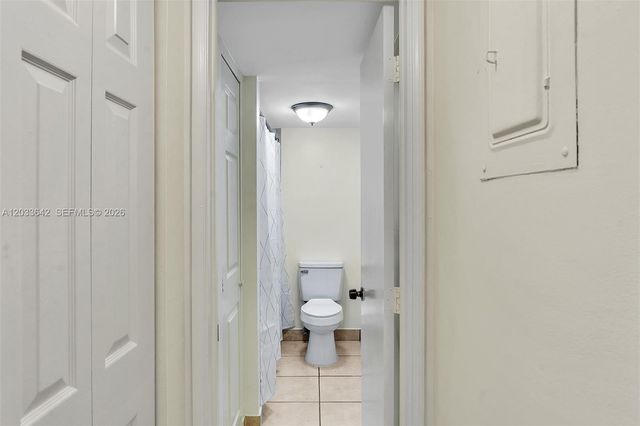 9410 Tangerine Place 105, Davie, FL 33324
