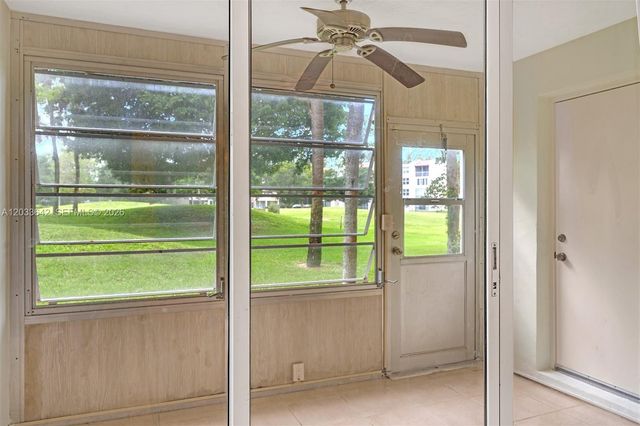 9410 Tangerine Place 105, Davie, FL 33324