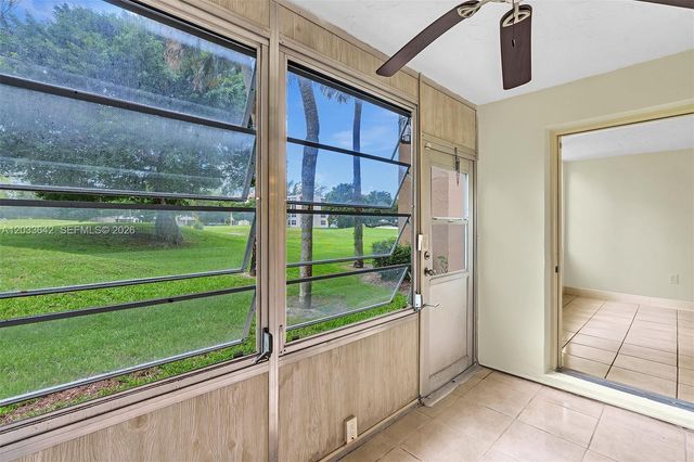 9410 Tangerine Place 105, Davie, FL 33324