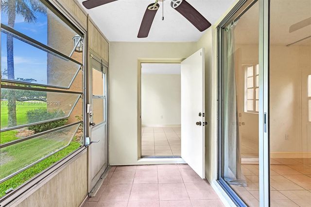 9410 Tangerine Place 105, Davie, FL 33324