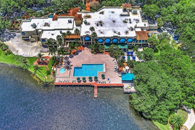 9410 Tangerine Place 105, Davie, FL 33324