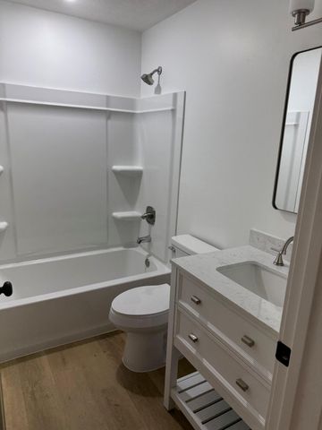 105 WESTRIDGE DR, Columbia, MO 65203