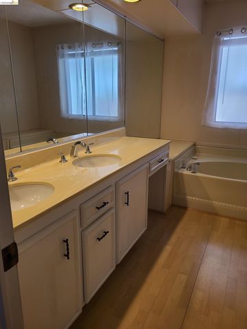50 Leo 50, Antioch, CA 94519