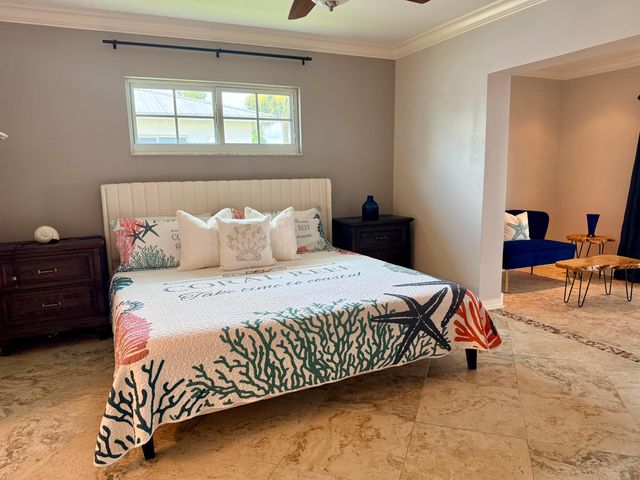 571 24th Avenue, Vero Beach, FL 32962