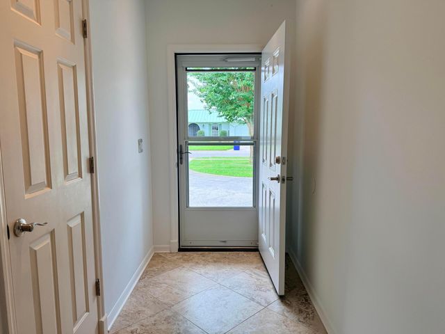 571 24th Avenue, Vero Beach, FL 32962