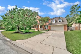 82 S Winsome Path Circle, The Woodlands, TX 77382