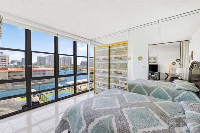 2017 S Ocean Dr 606, Hallandale Beach, FL 33009