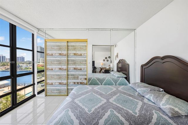 2017 S Ocean Dr 606, Hallandale Beach, FL 33009