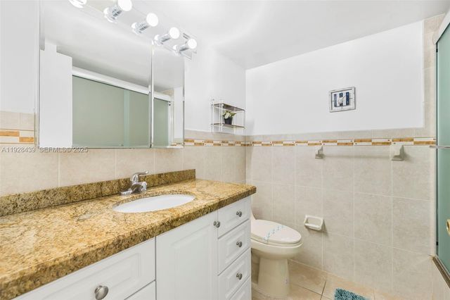 2017 S Ocean Dr 606, Hallandale Beach, FL 33009