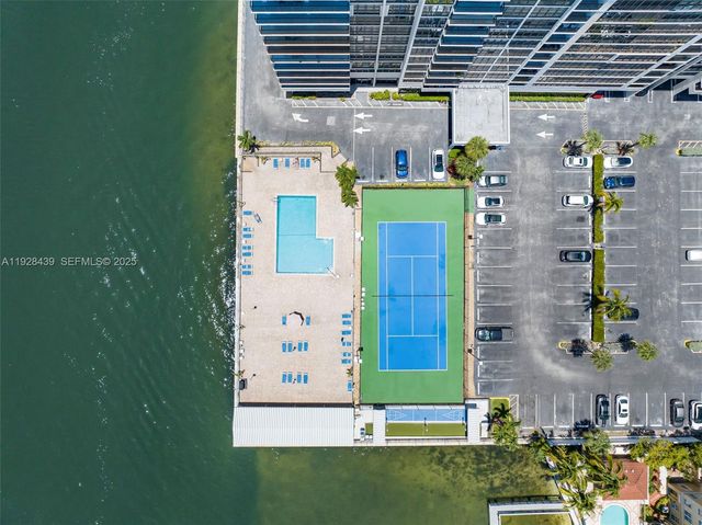 2017 S Ocean Dr 606, Hallandale Beach, FL 33009