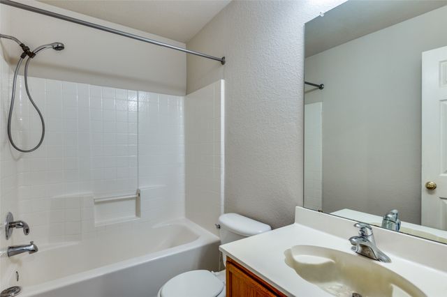 5608 Seafield Lane, Fort Worth, TX 76135