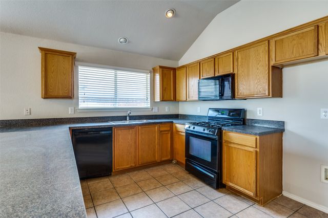 5608 Seafield Lane, Fort Worth, TX 76135