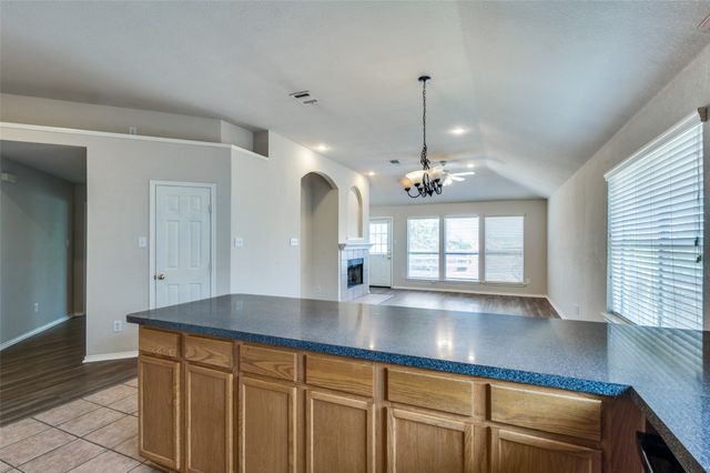 5608 Seafield Lane, Fort Worth, TX 76135