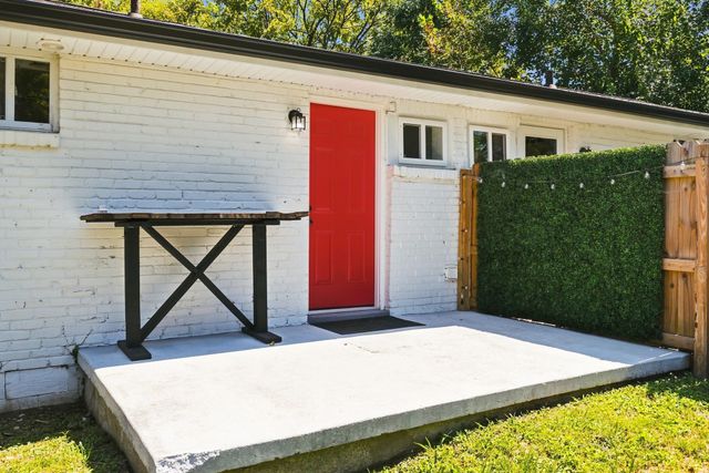 708A Benson St, Nashville, TN 37206