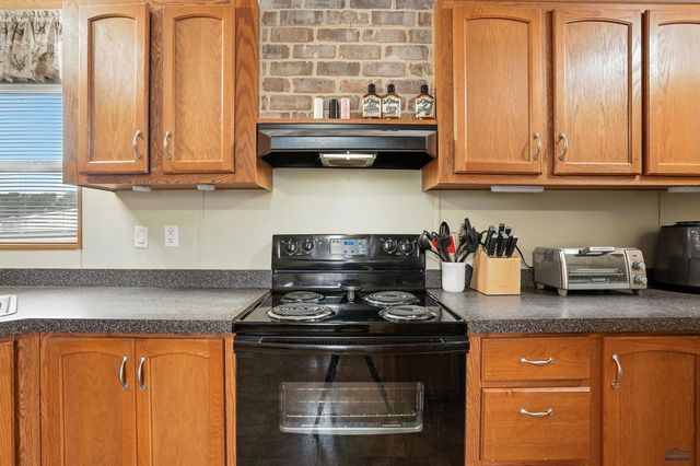 840 N SPRUCE, Rapid City, SD 57701