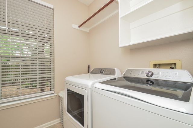 1501 Mulberry Court, Pearland, TX 77581
