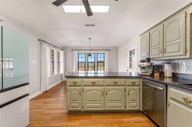 2566 Southwinds Drive, Lorena, TX 76655