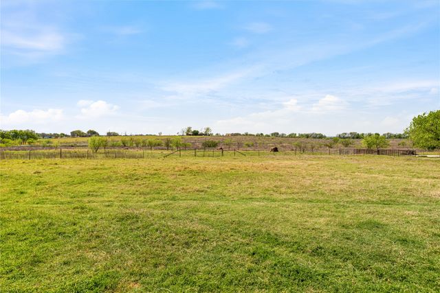 2566 Southwinds Drive, Lorena, TX 76655