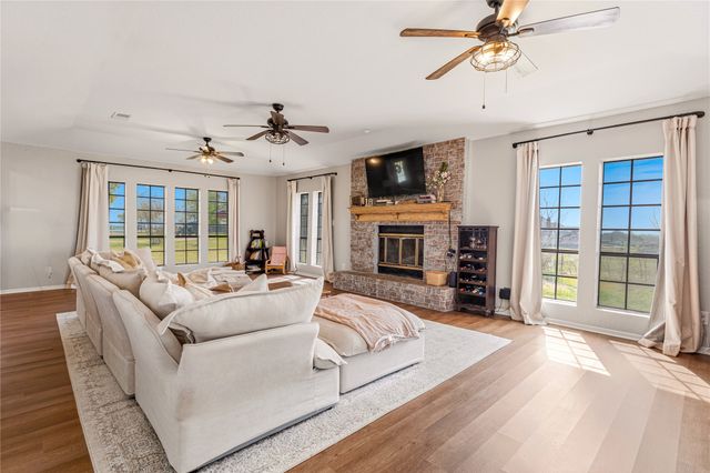 2566 Southwinds Drive, Lorena, TX 76655