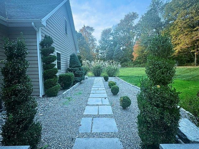 664 Sport Hill Road, Easton, CT 06612