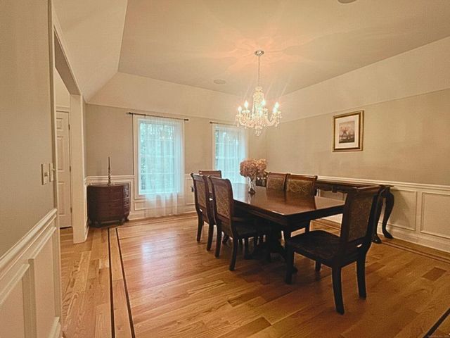 664 Sport Hill Road, Easton, CT 06612