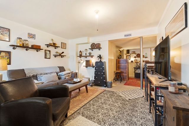 3 Summerville Rd 3, Foxboro, MA 02035