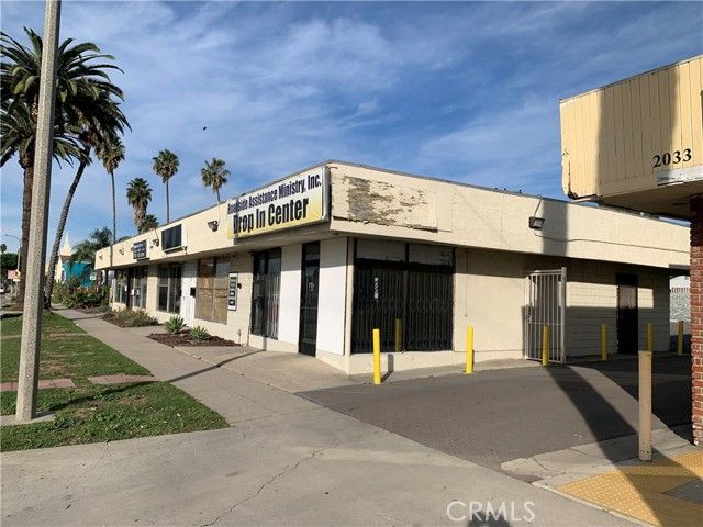 2017 W Compton, Compton, CA 90220