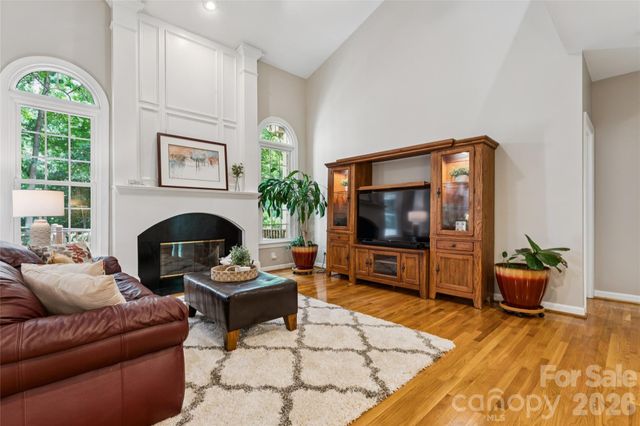 5529 Fairvista Drive, Charlotte, NC 28269