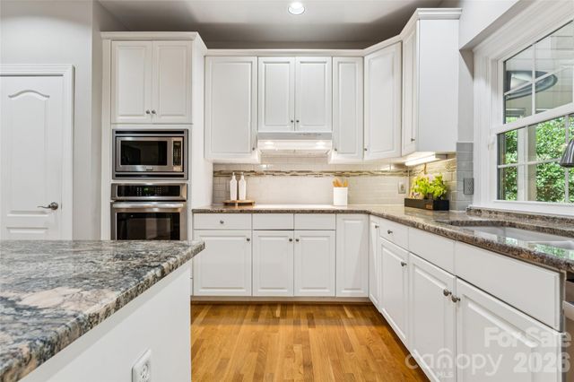 5529 Fairvista Drive, Charlotte, NC 28269