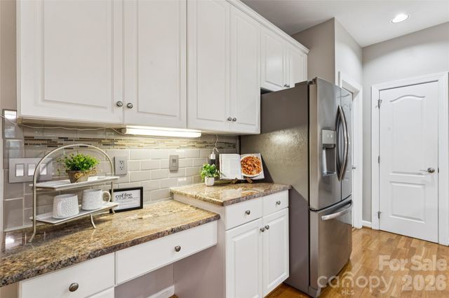 5529 Fairvista Drive, Charlotte, NC 28269