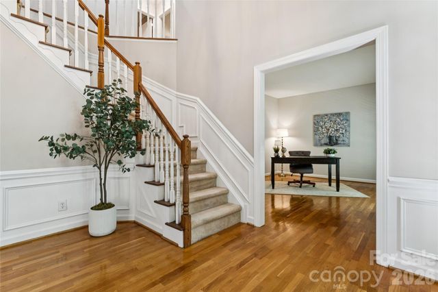 5529 Fairvista Drive, Charlotte, NC 28269