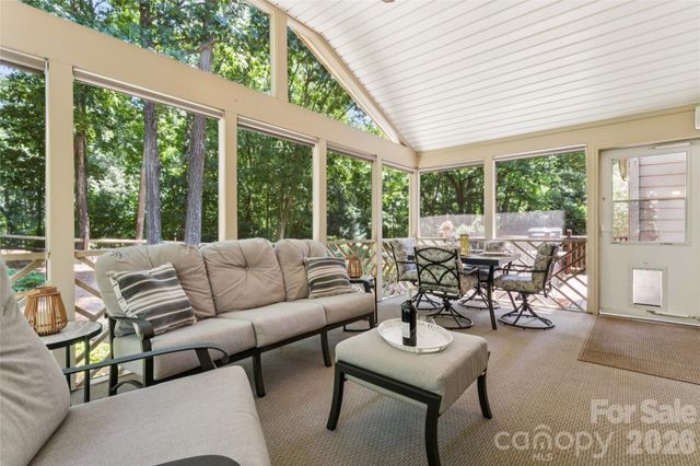 5529 Fairvista Drive, Charlotte, NC 28269