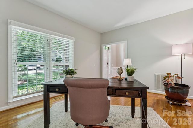 5529 Fairvista Drive, Charlotte, NC 28269