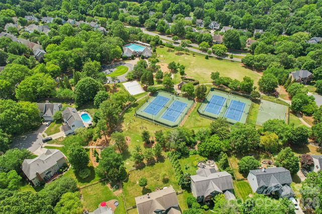 5529 Fairvista Drive, Charlotte, NC 28269