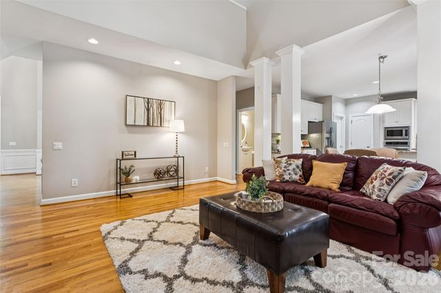 5529 Fairvista Drive, Charlotte, NC 28269