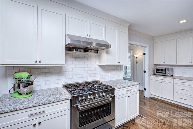 3215 Cambridge Road, Charlotte, NC 28209