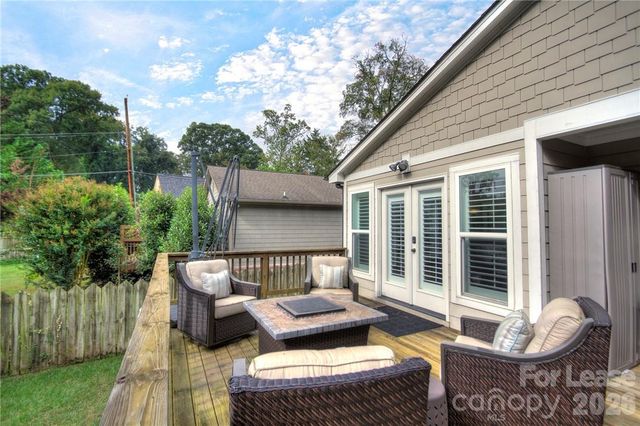 3215 Cambridge Road, Charlotte, NC 28209