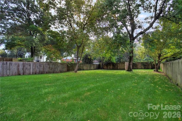 3215 Cambridge Road, Charlotte, NC 28209