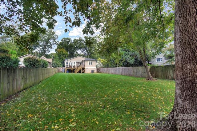 3215 Cambridge Road, Charlotte, NC 28209