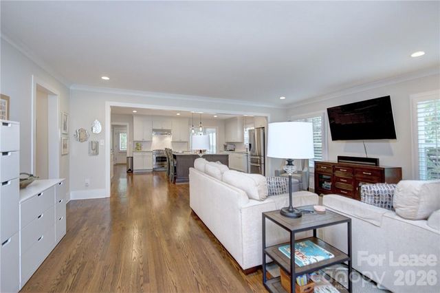 3215 Cambridge Road, Charlotte, NC 28209