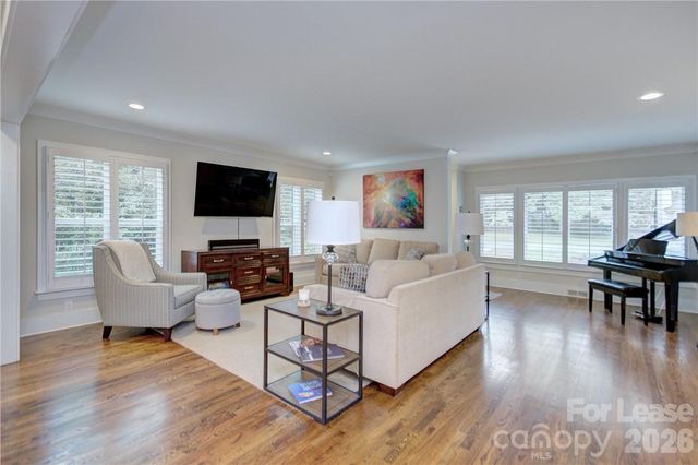 3215 Cambridge Road, Charlotte, NC 28209