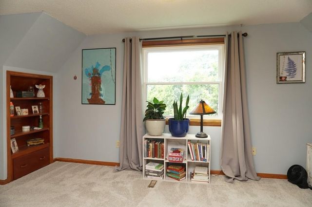 607 2nd Avenue, Charles City, IA 50616