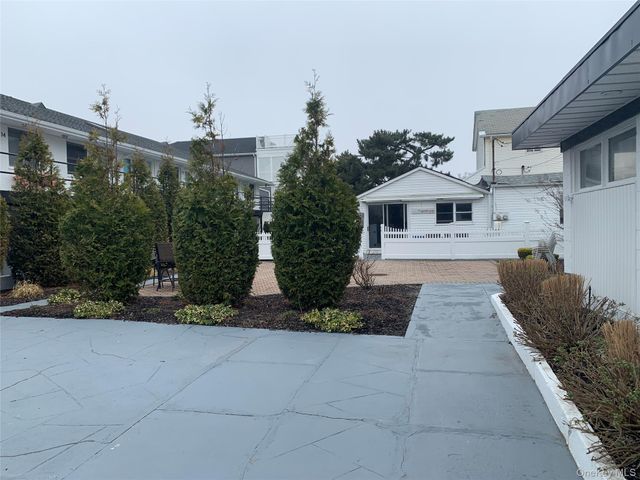 20 Wyoming Avenue 9, Long Beach, NY 11561