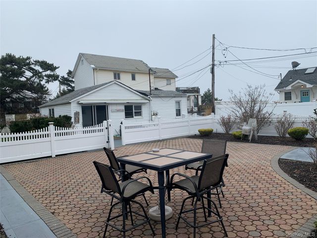 20 Wyoming Avenue 9, Long Beach, NY 11561
